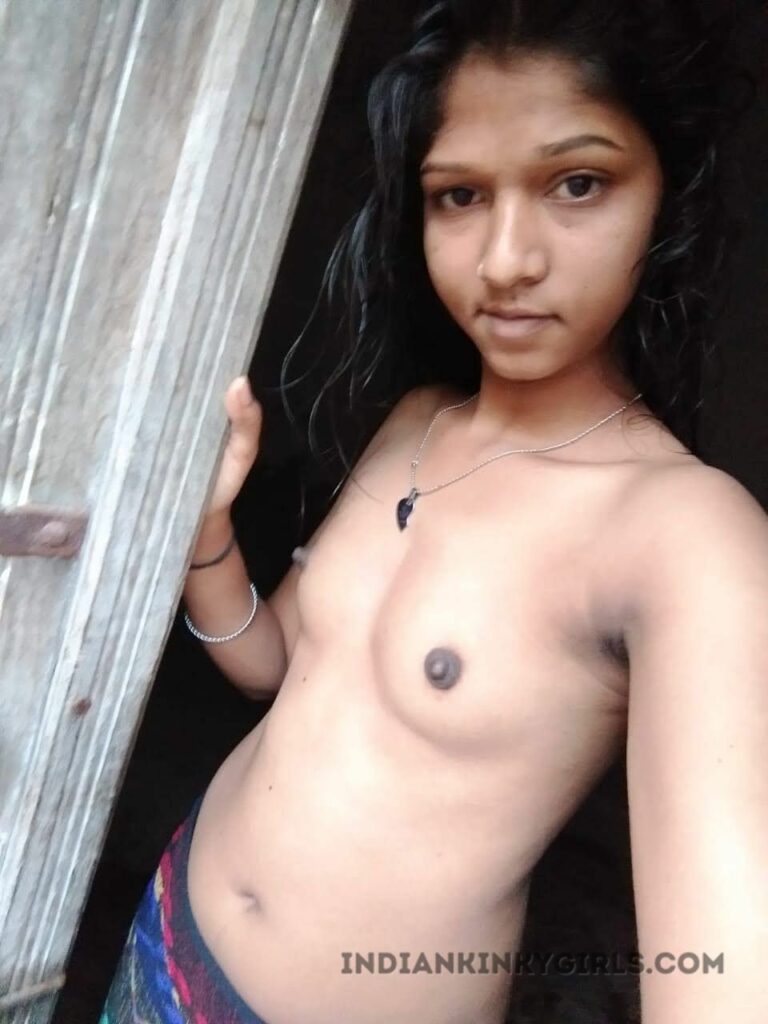 Indian beautiful Village Girl From Bihar Leaked Nude Pics