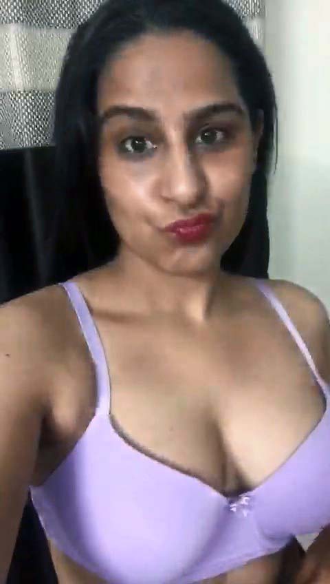 Punjabi Indian Sexy IT Girl