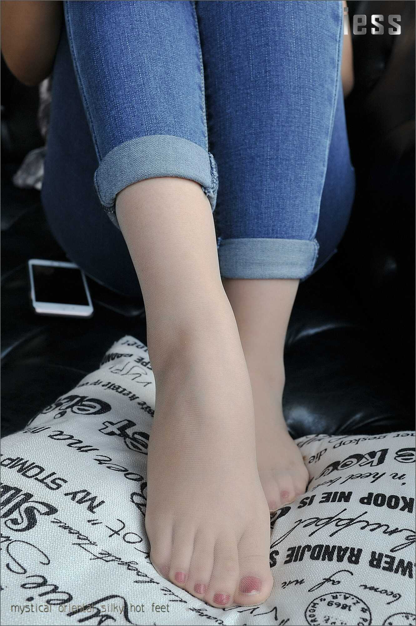 China Beauty Legs and feet 111