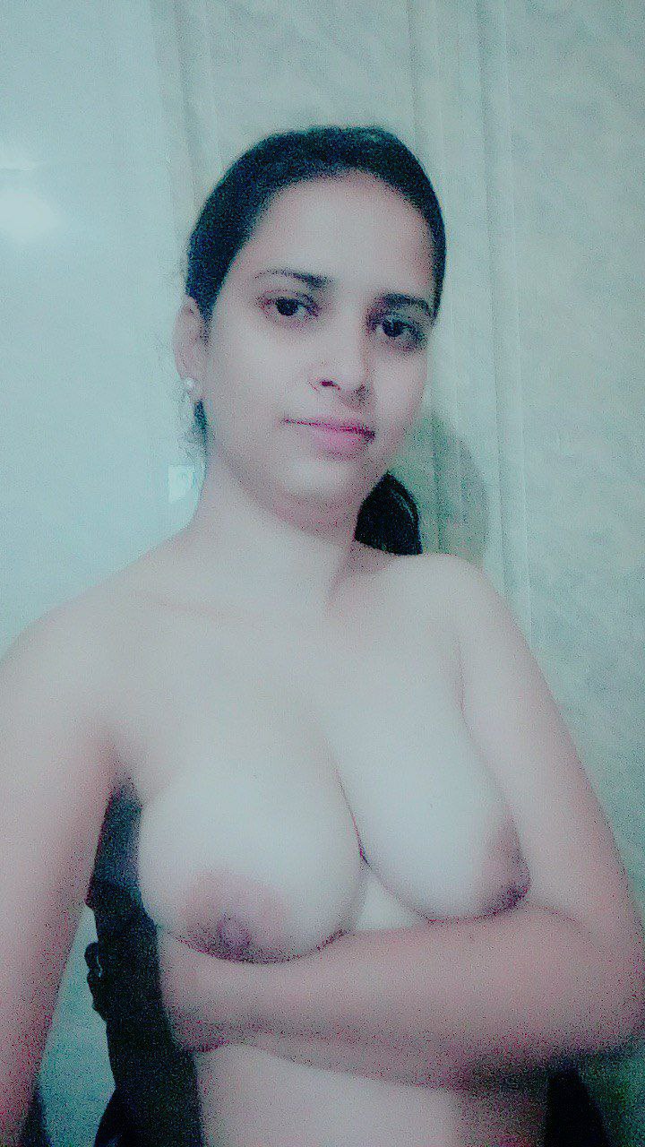 Indian Beautiful Bhabhi Nice Boobs Sexy Ass Pussy  Pics