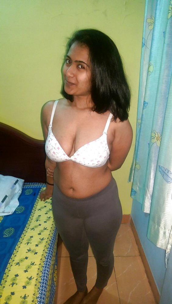 Sri Lankan Big Booby Horny Girl Nude Pics