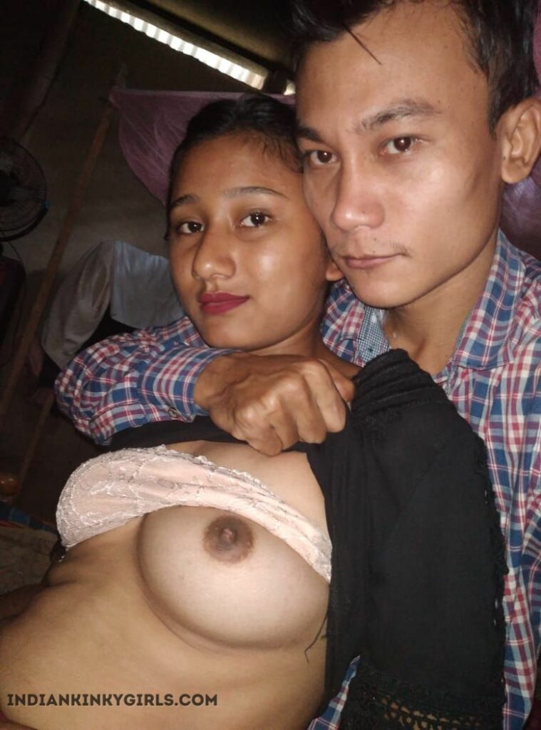 Indian cute Girlfriend Gets Her Tits Squeezed