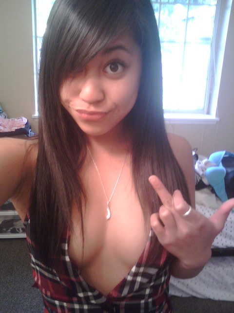 Petite Asian Oregon Teen Selfshots
