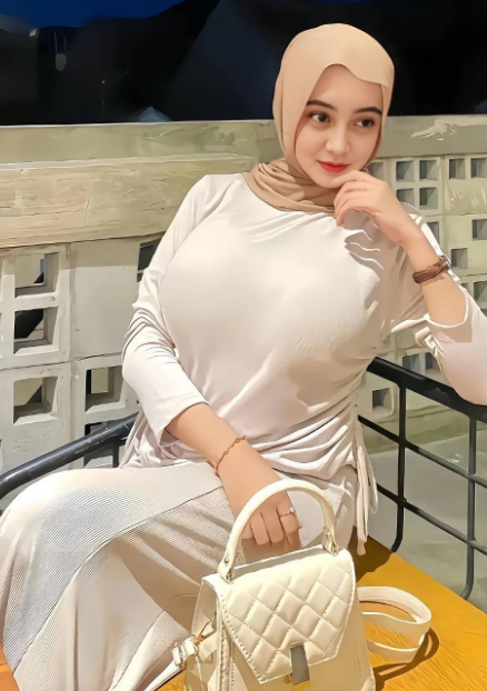 Hot Hot Hot Girl 4