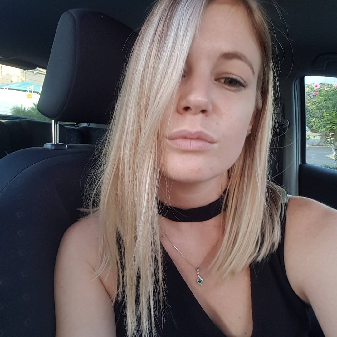 Amazing sexy Blonde slut private pics leak