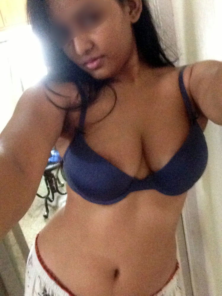 Indian Desi Beauty Bebe pic