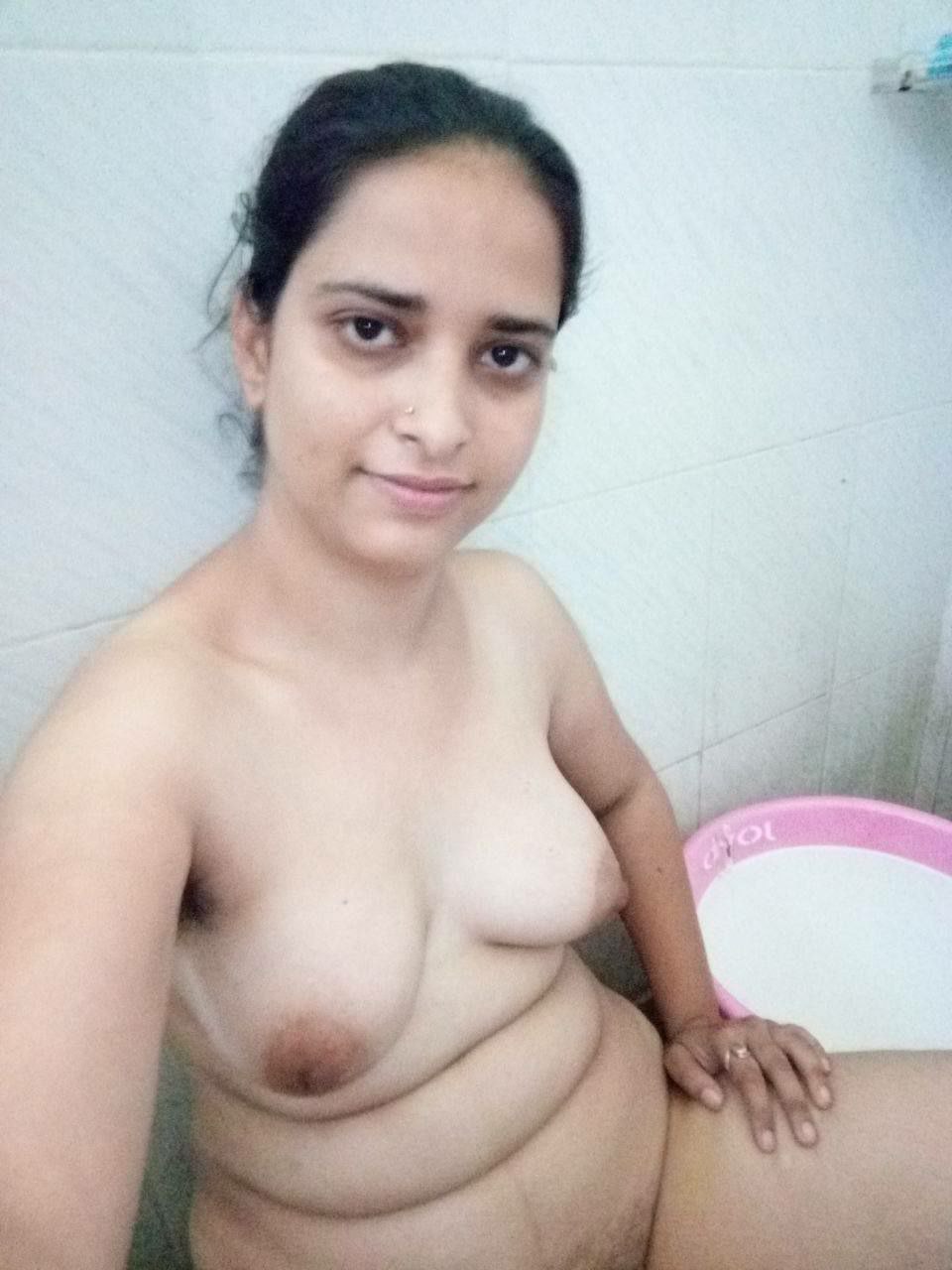 Indian Beautiful Bhabhi Nice Boobs Sexy Ass Pussy  Pics