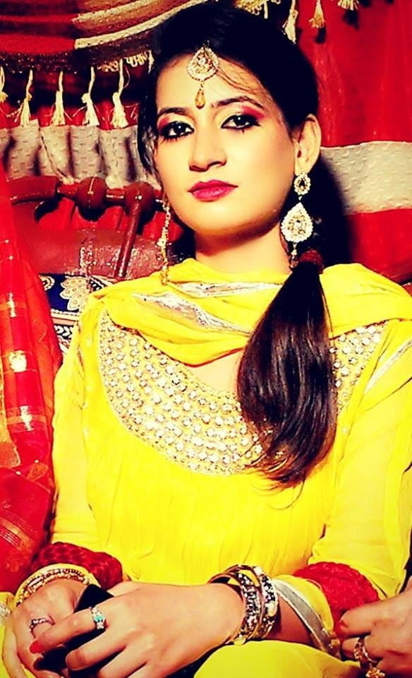 Exposed Pakistani Girl - Pakistani Porn STar