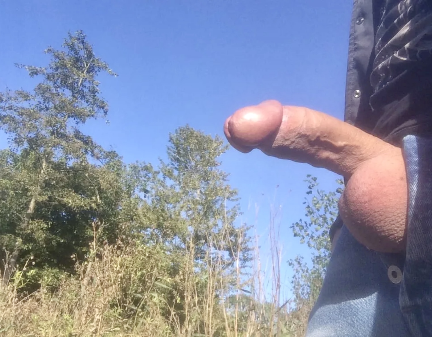 2018 My cock outdoors tried to get seen by somebody