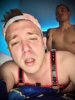 Exposed hung Canadian jock's nude leaked Grindr pics