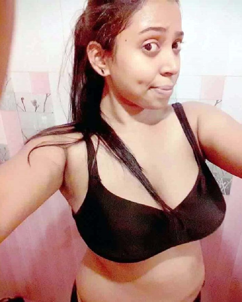 Indian Big Tits Horny Girl Bathroom Selfie