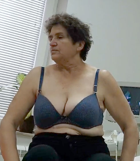 Svetlanka has large natural tits and nipples
