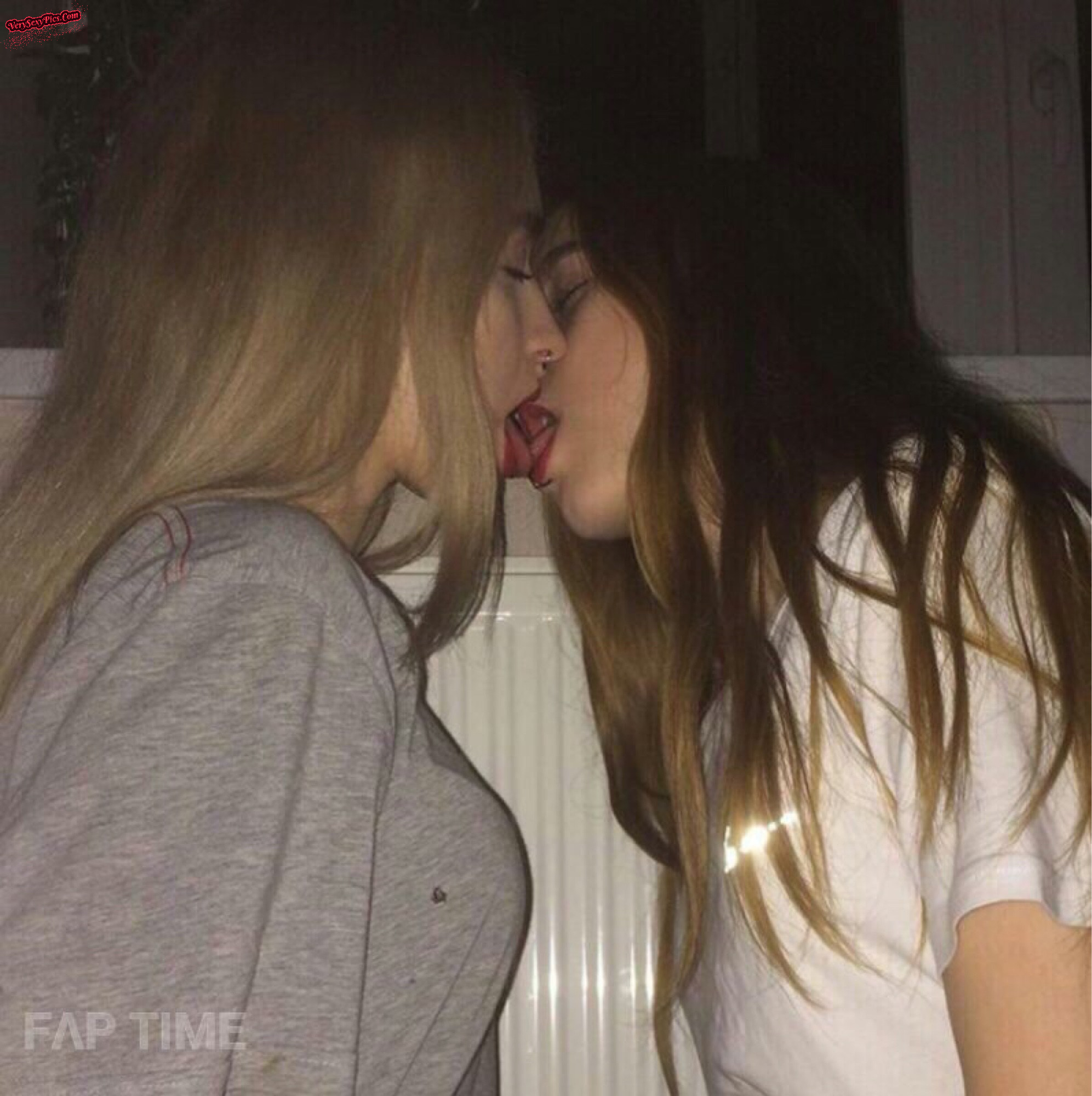 Amateur lesbian sluts in action