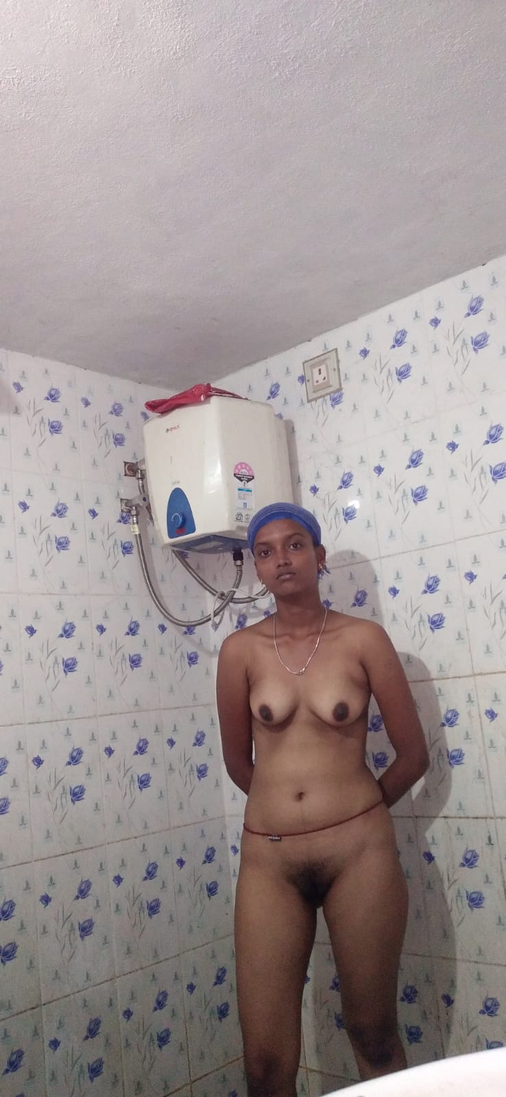 desi girl priya