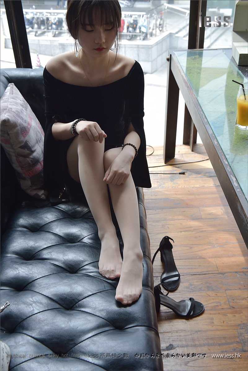 China Beauty Legs and feet 221