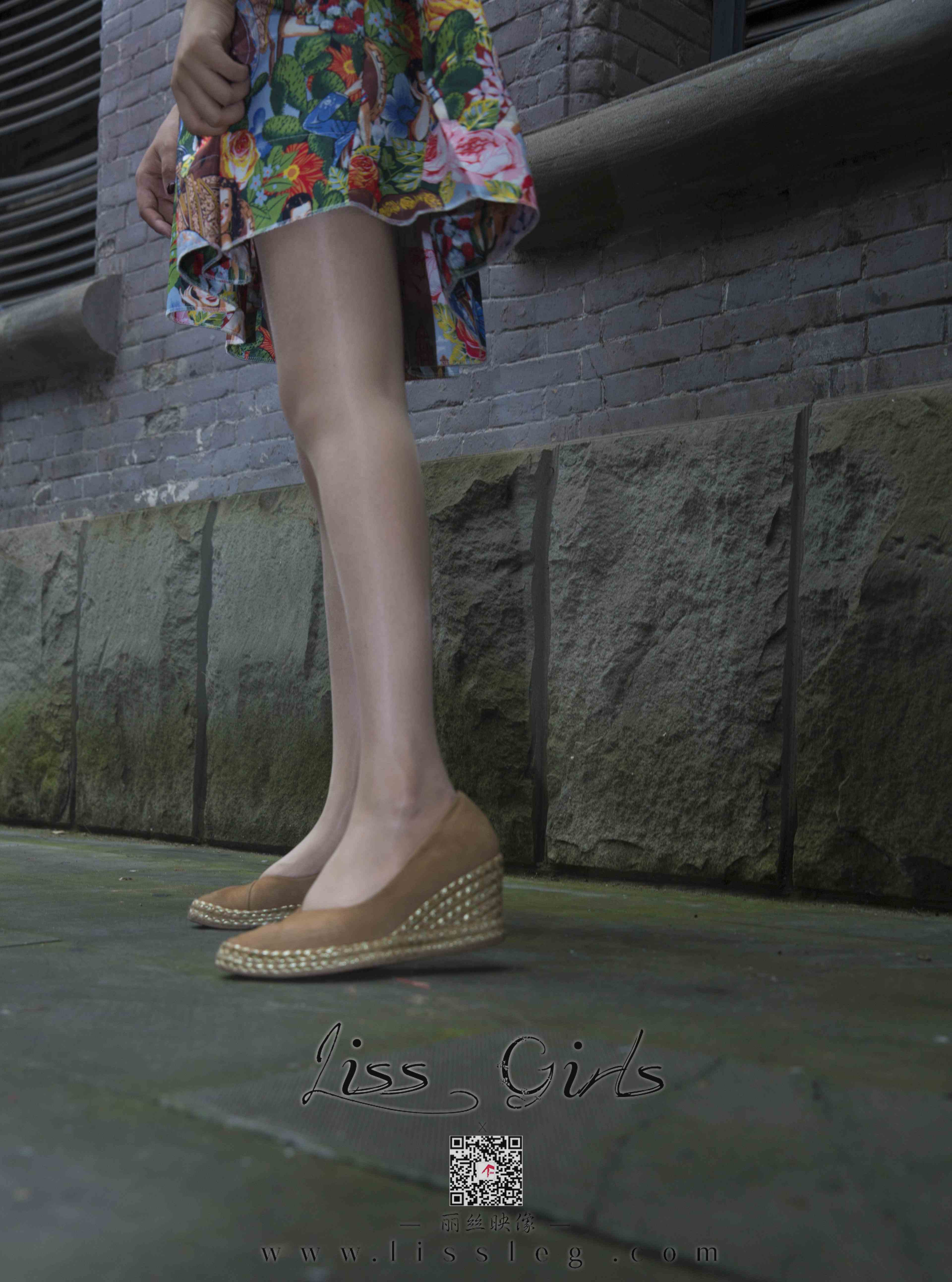 China Beauty Legs and feet 699