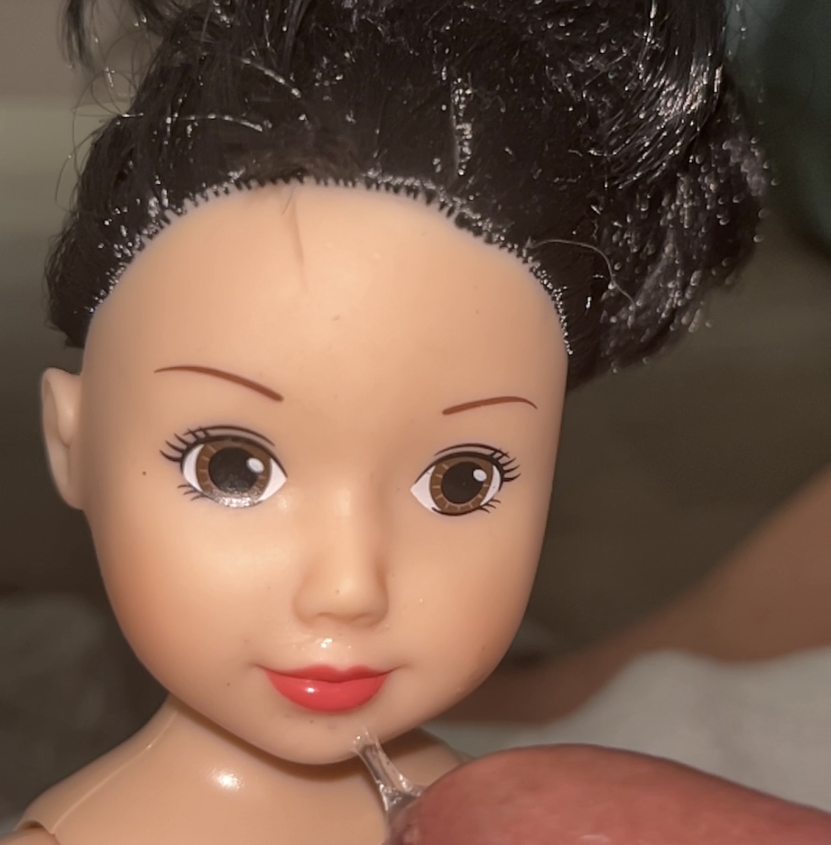 Disney’s Snow White doll playing sex and cumshot facial