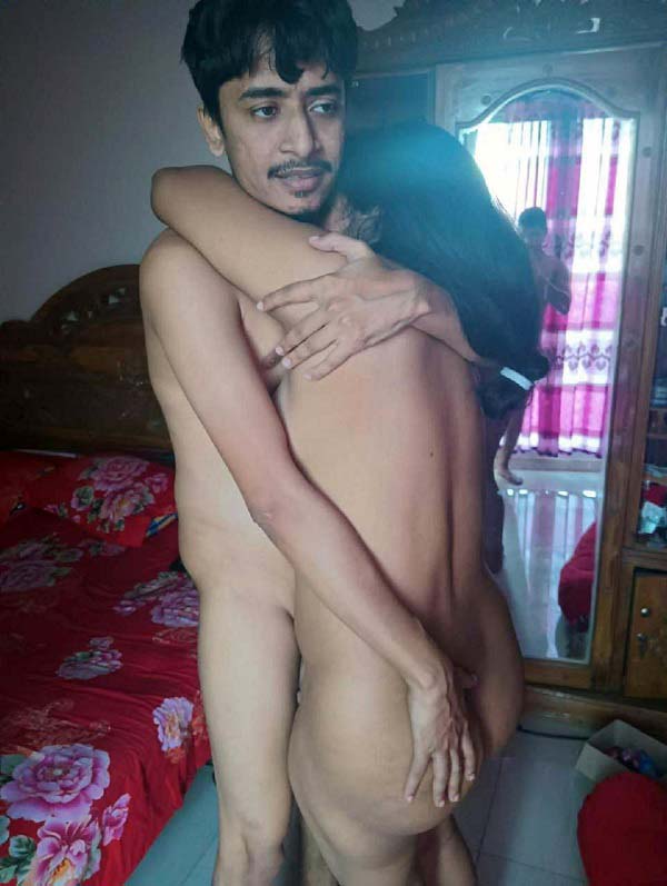 Sexy Cuckold Indian Wife Shared With Friend Pics