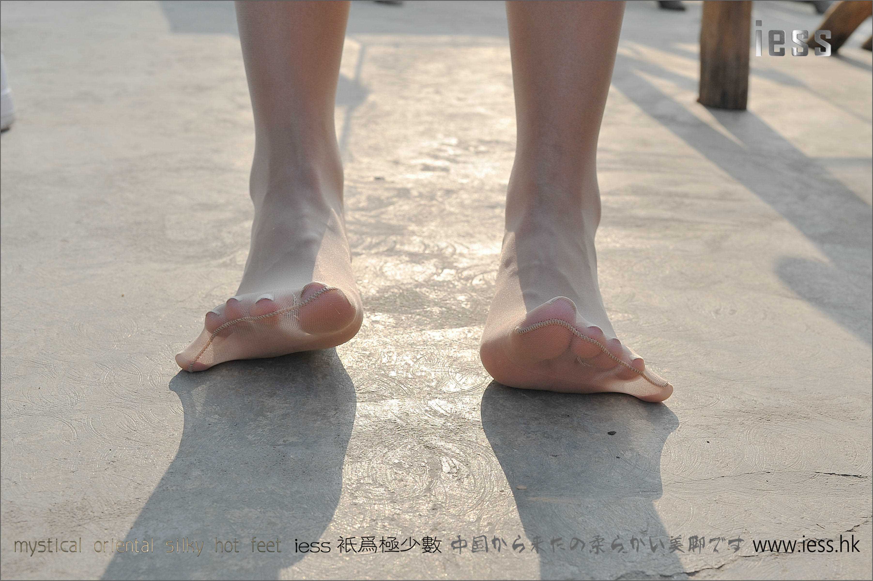 China Beauty Legs and feet 140