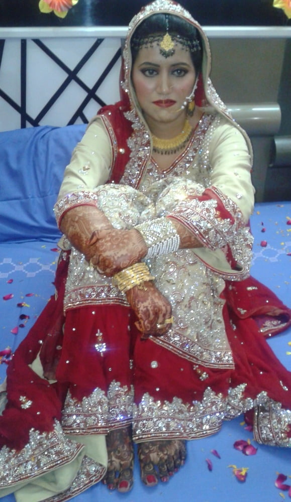 Exposed Pakistani Girl - Pakistani Porn STar