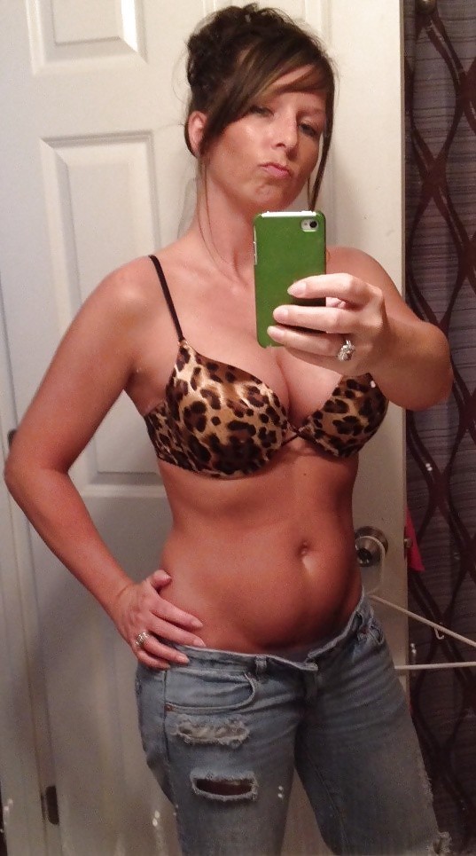 Busty MILF Selfies