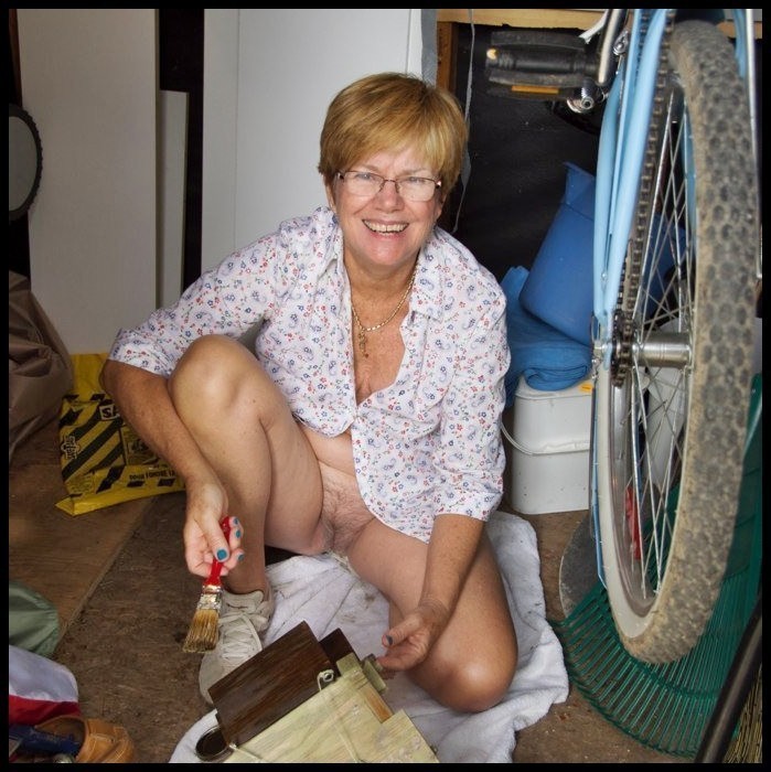 Hot Sexy Canadian Grannie Janet