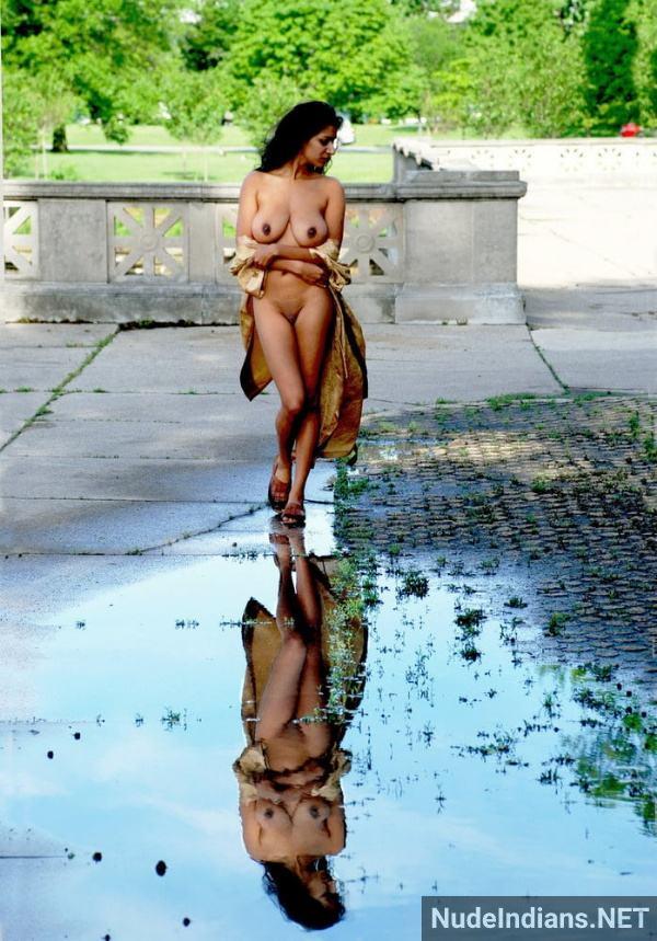 Milf girl showing nude photography