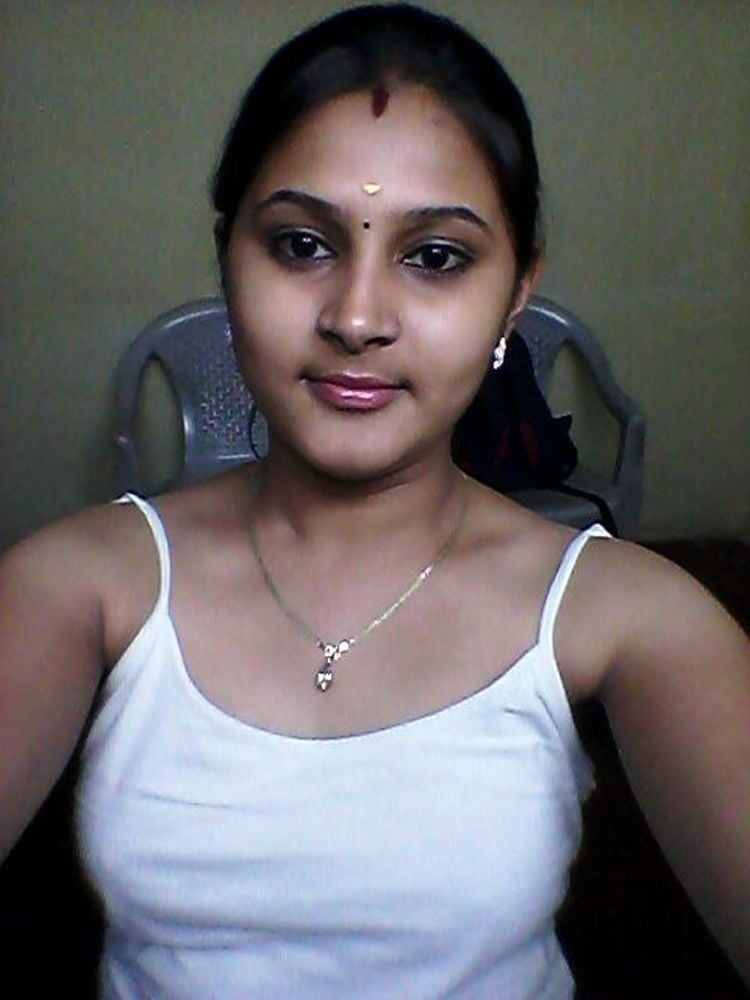 Desi Indian cute aunty