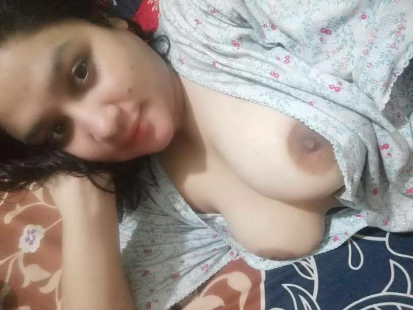 Indian cute girl leaked pic