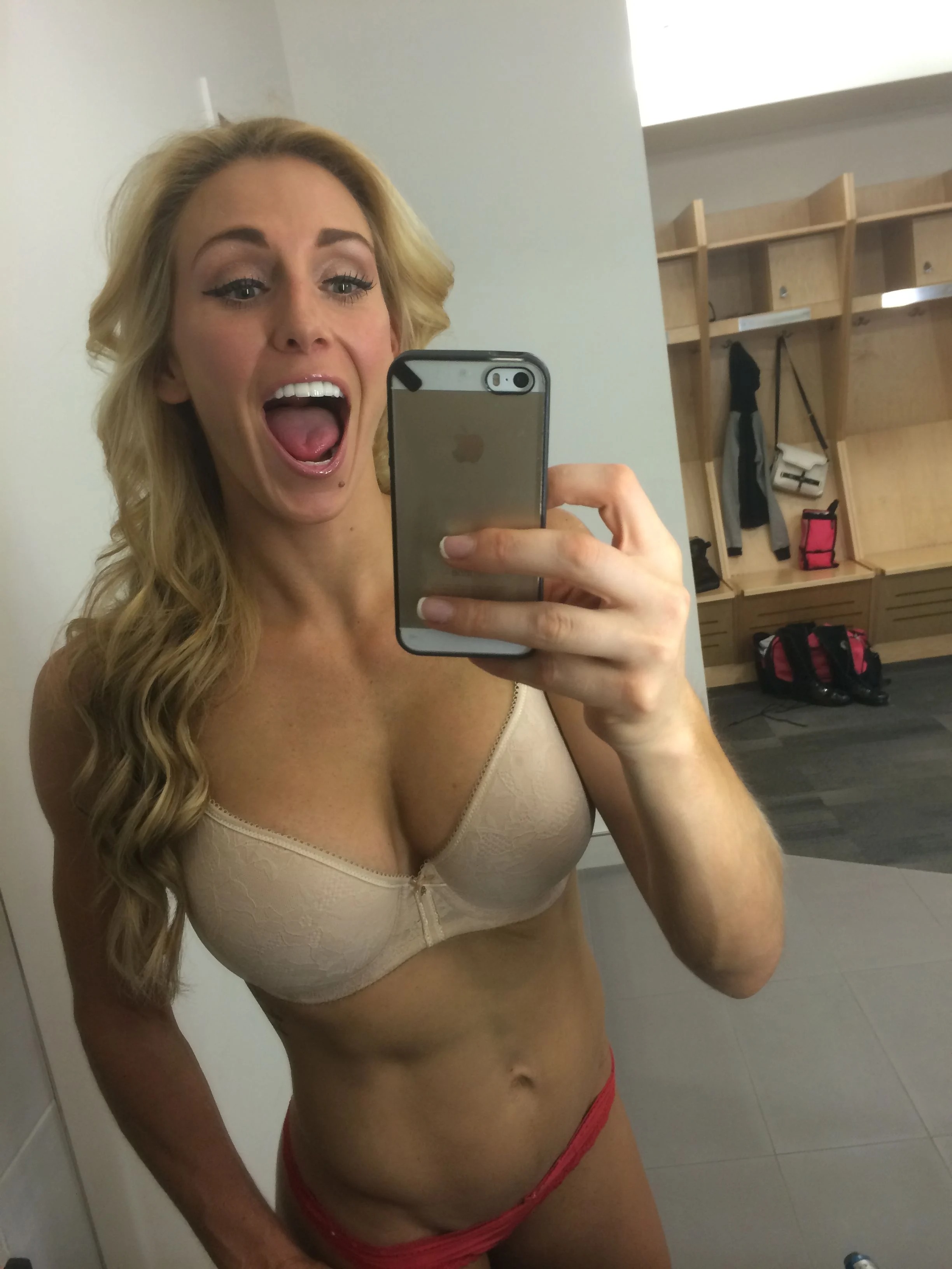 WWE Divas Nude