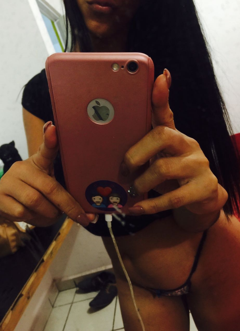 Candi Garcia De Leon - candigarcia6534