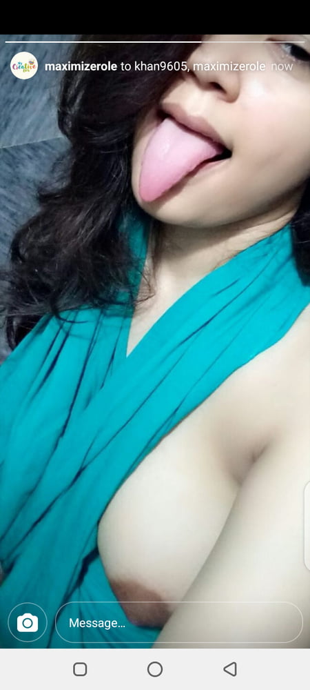 Sexy Desi Girl Tight Body HOT pics