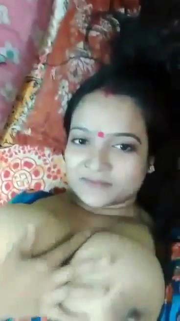 Indian Horny Boudi Big Tits Selfie Pics Leaked