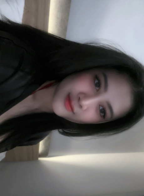 Back to Hot Girl