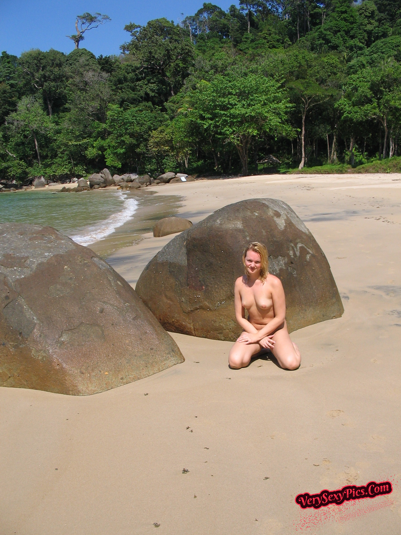 Naked Amateur Danish Slut On The Beach