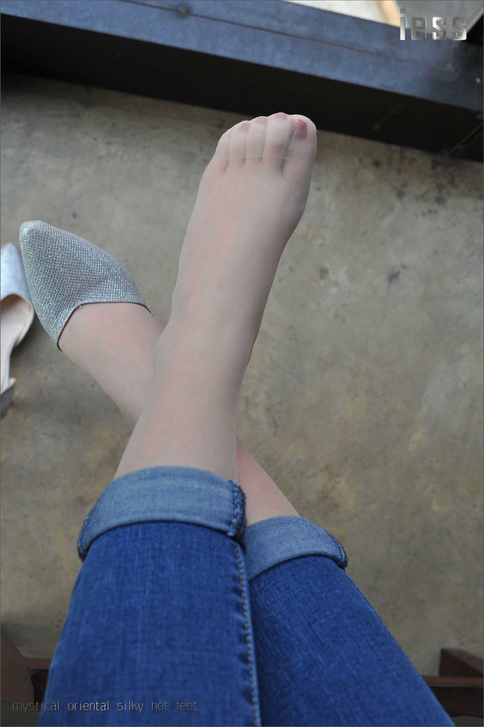 China Beauty Legs and feet 112