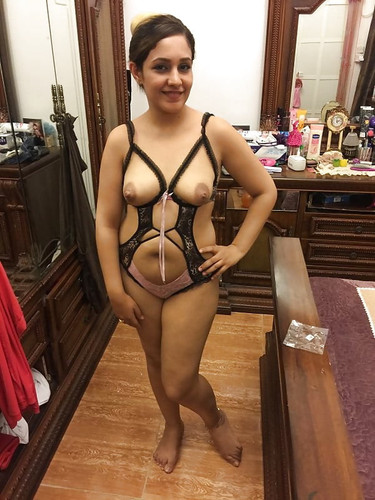 Indian Desi Babe Hot & Sexy Indians