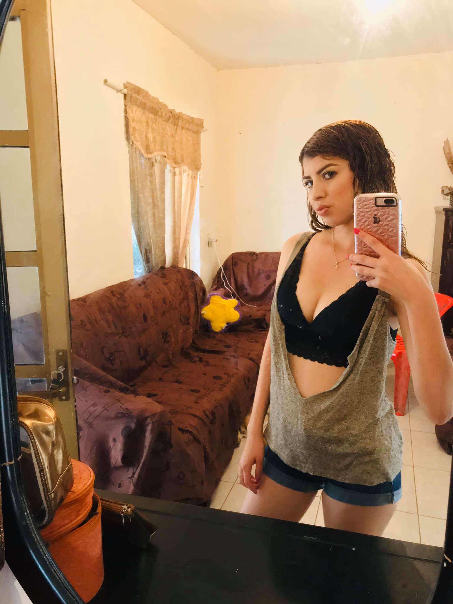 Graciela Lugo  (Flaca)