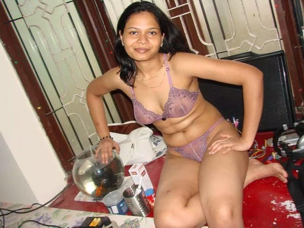 Sexy hot IT working girl