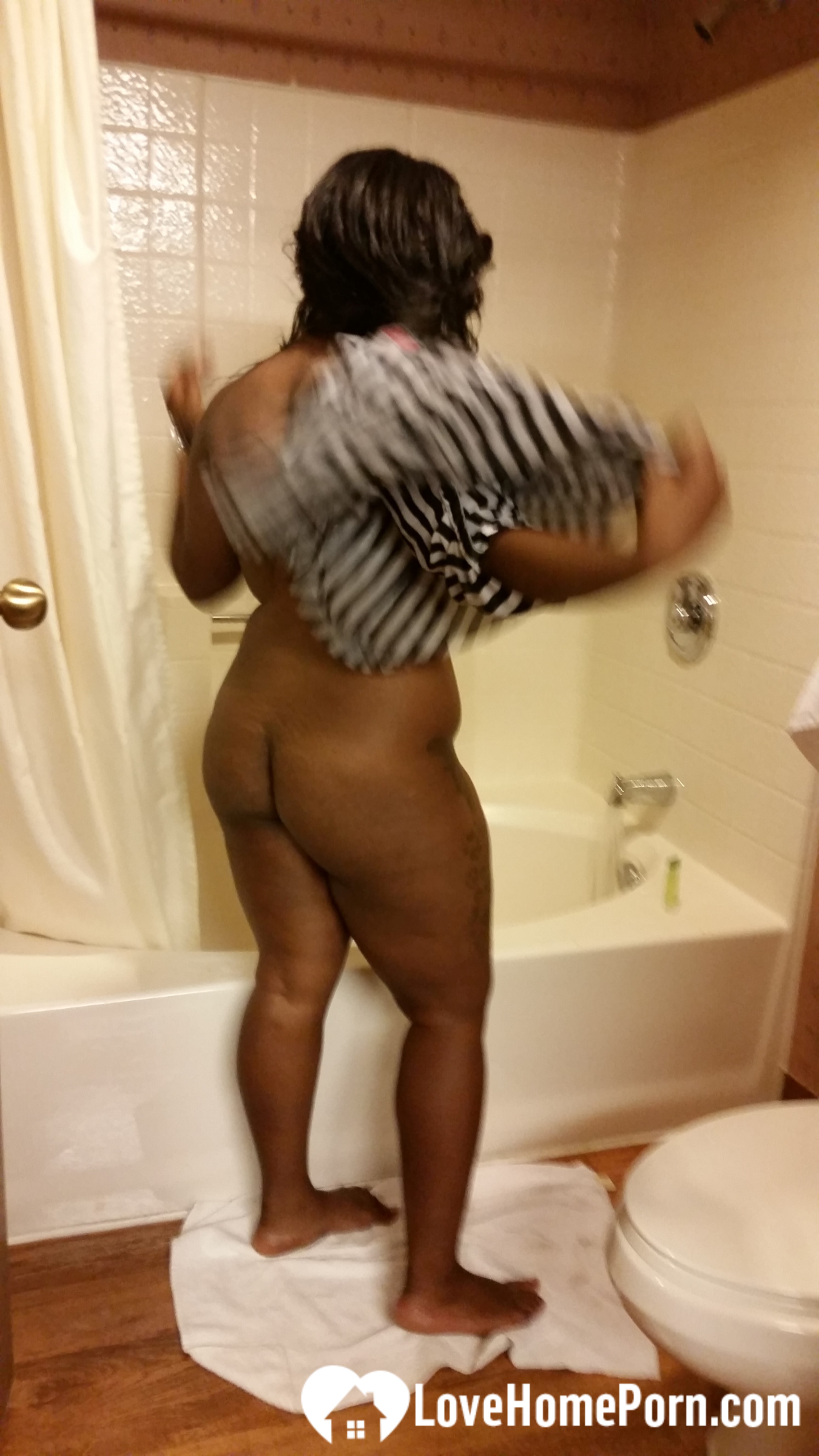 Black honey gets recorded as she showers