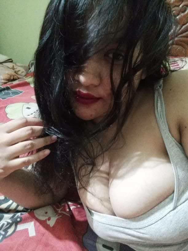 Indian cute girl leaked pic