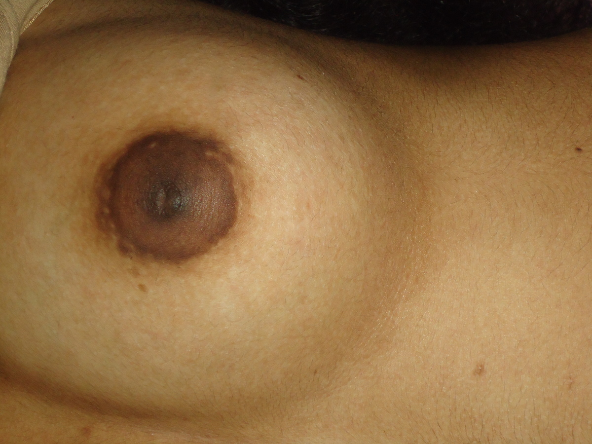 Lovely young desi girl nude
