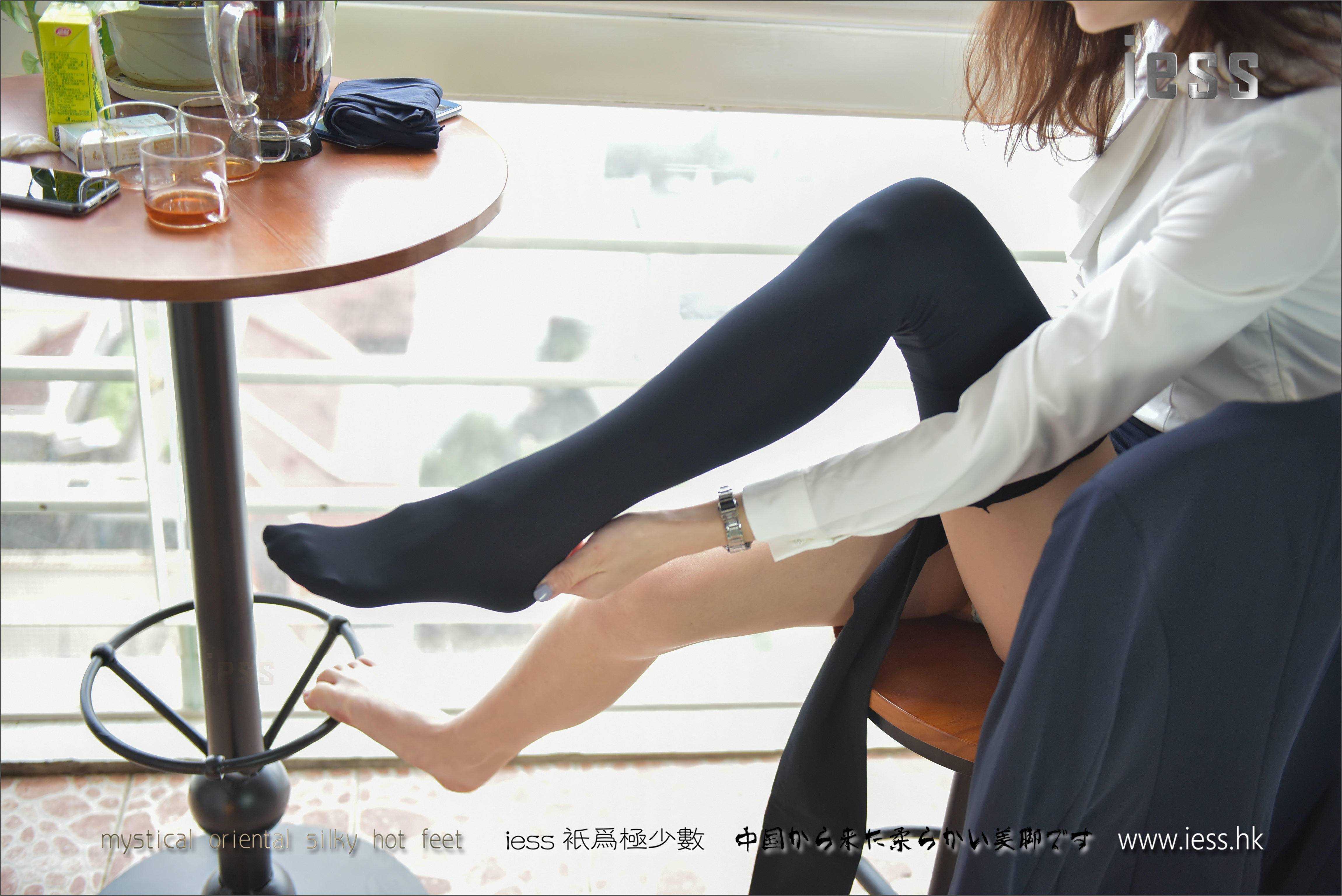 China Beauty Legs and feet 205