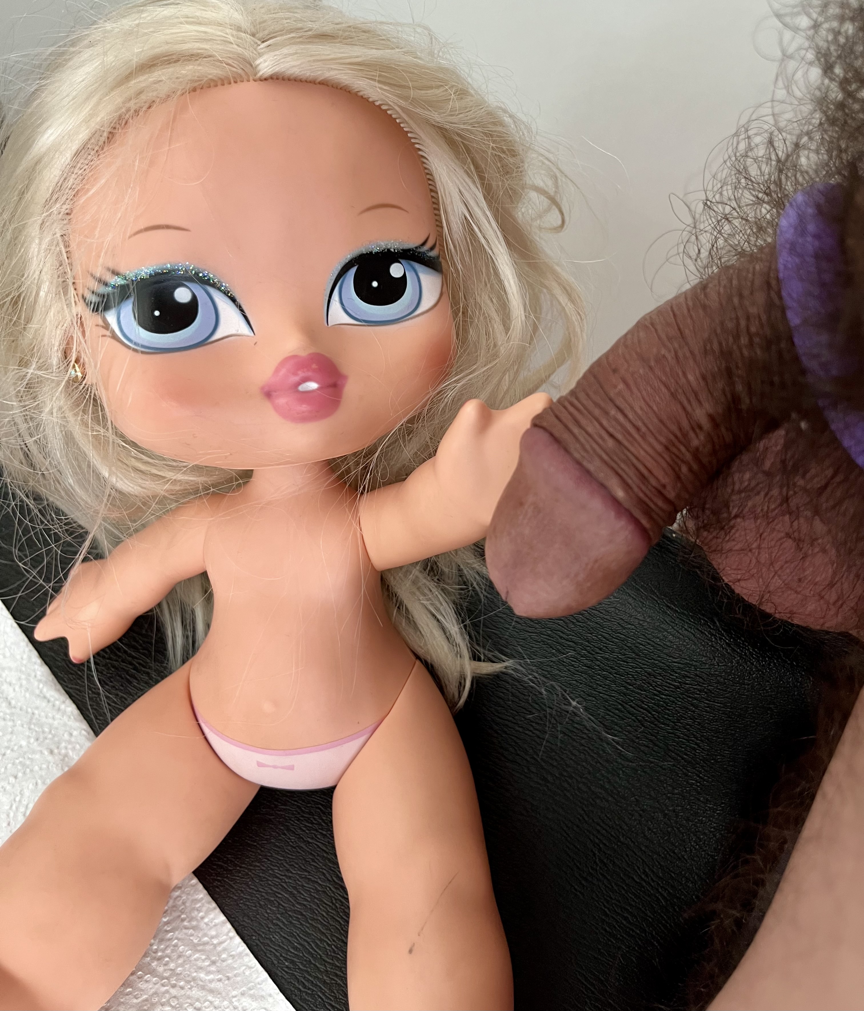 Smelly blonde second handstore doll fist asshole and facial