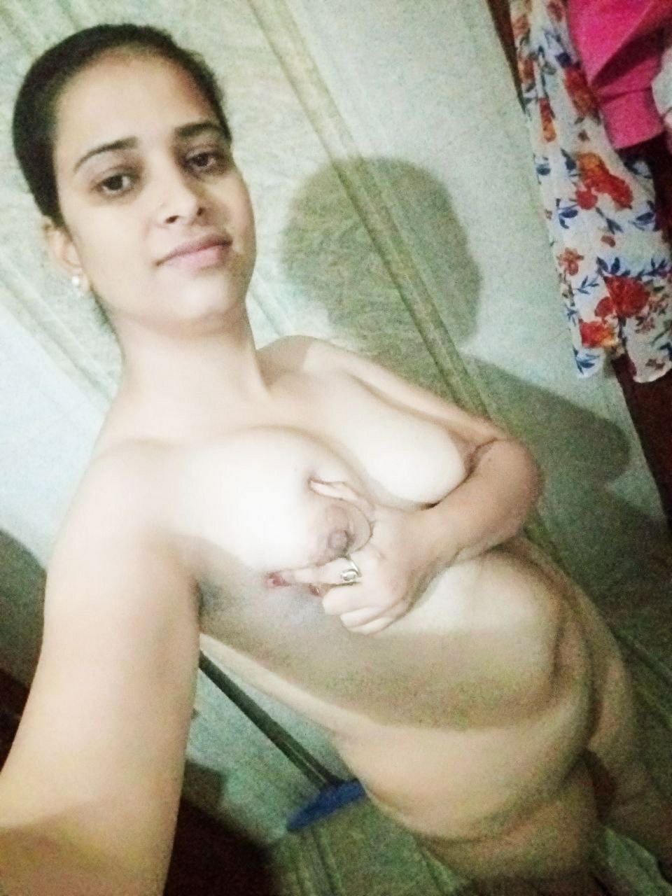 Indian Beautiful Bhabhi Nice Boobs Sexy Ass Pussy  Pics