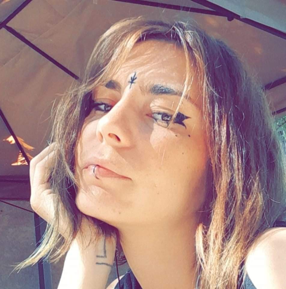 Marion 18y tight french rave slut with daddy issues exposed