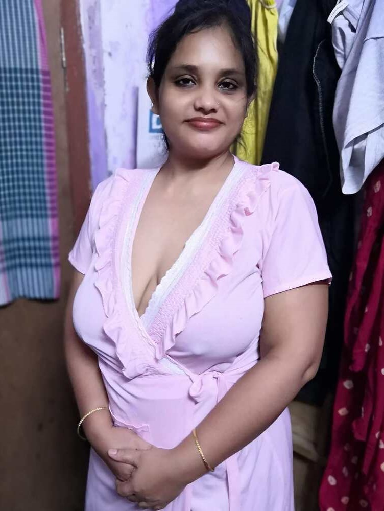 Indian Big Booby Mature Sexy Wife Nude Pics