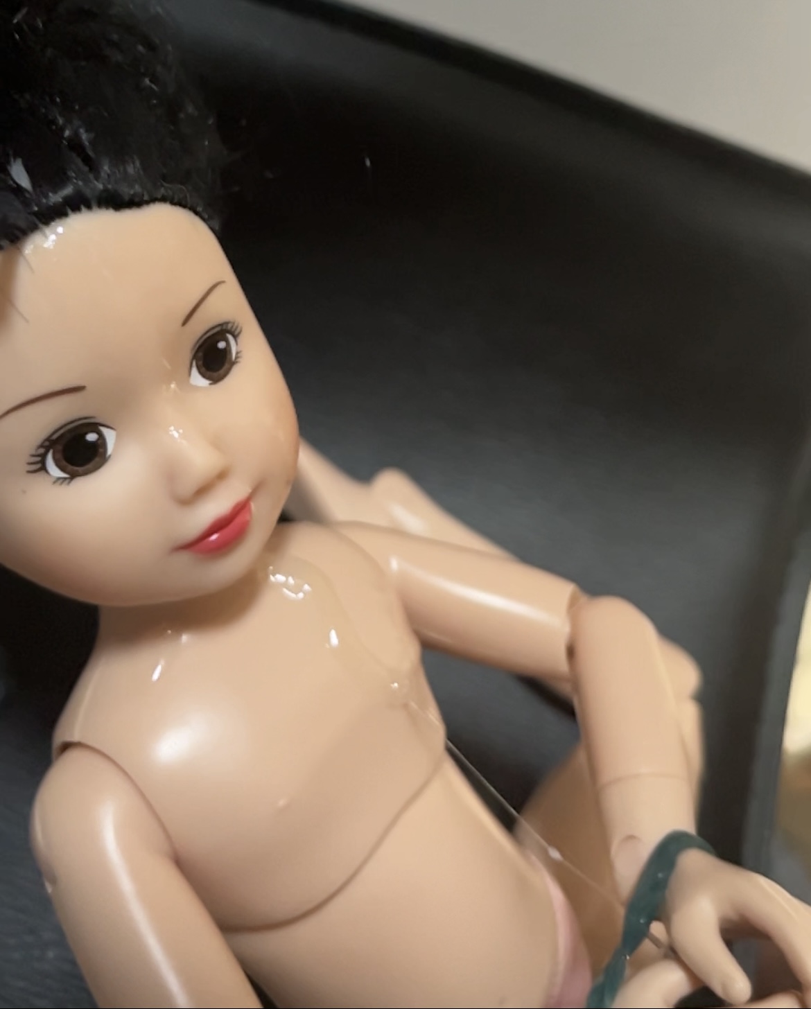 Disney’s Snow White doll playing sex and cumshot facial