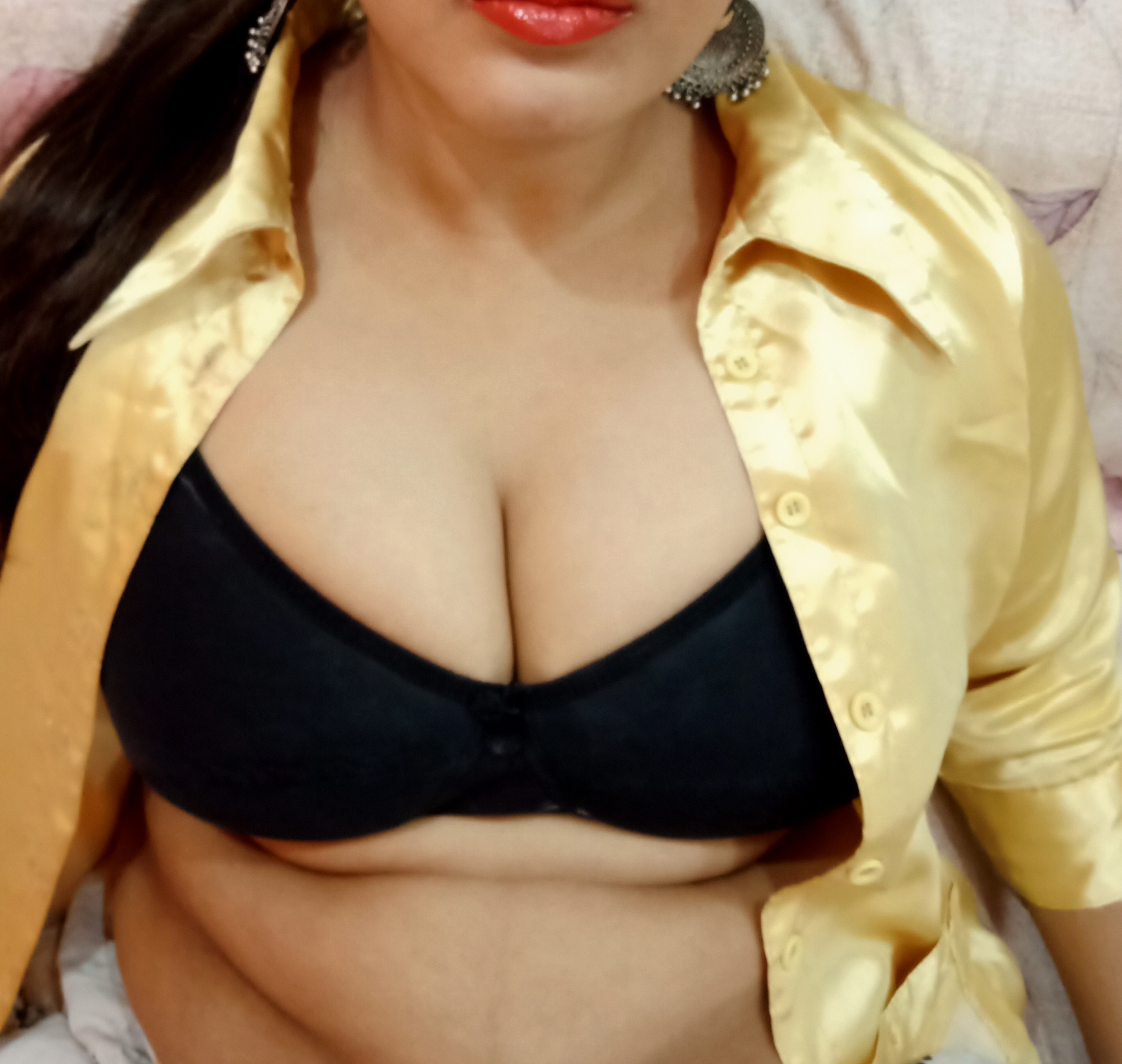 Sexy bhabhi ko nangi photos ke liye uksaya