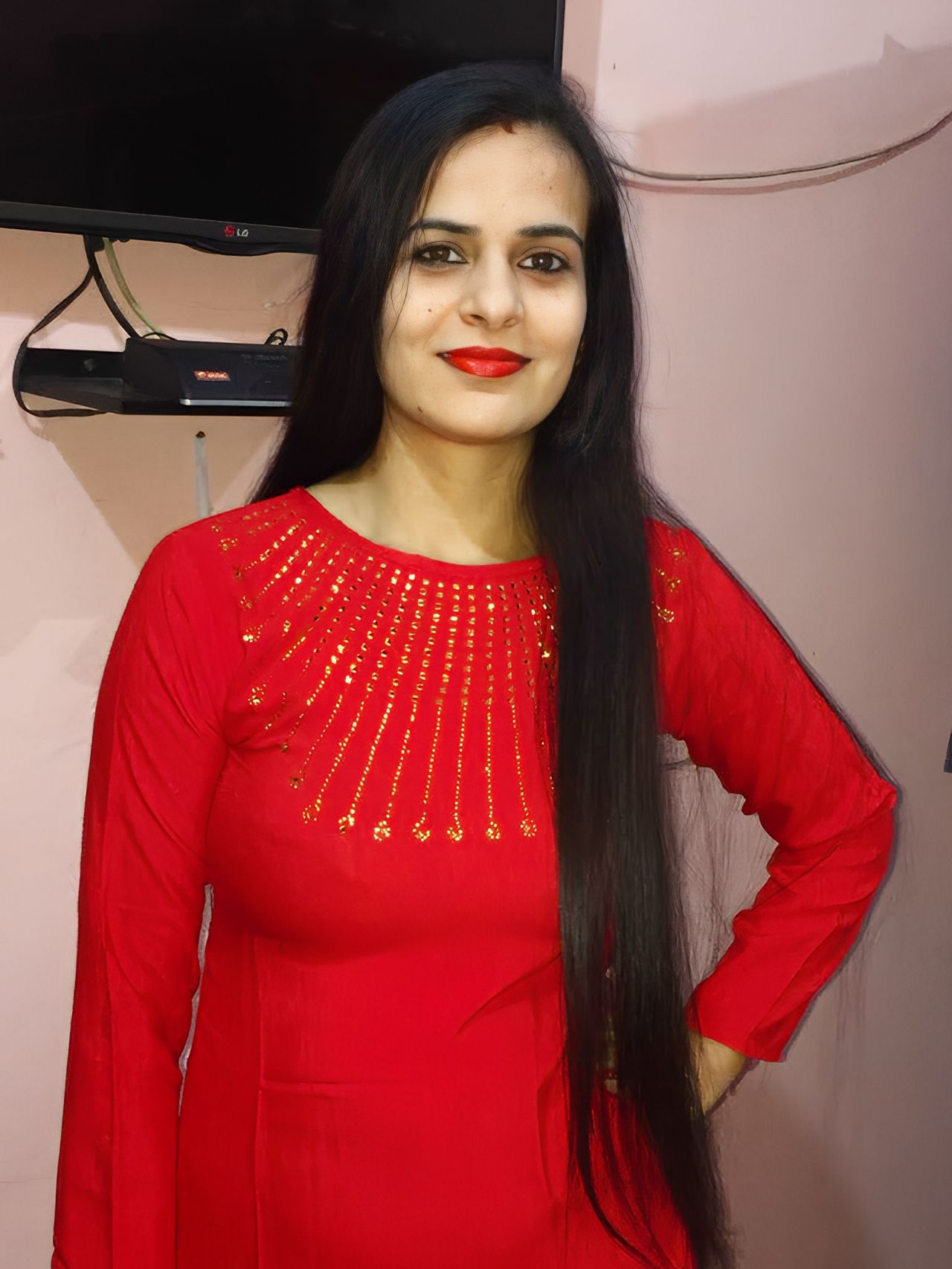 Slutty Hot Pakistani Aunty in Pyasiii Sex Fantasy